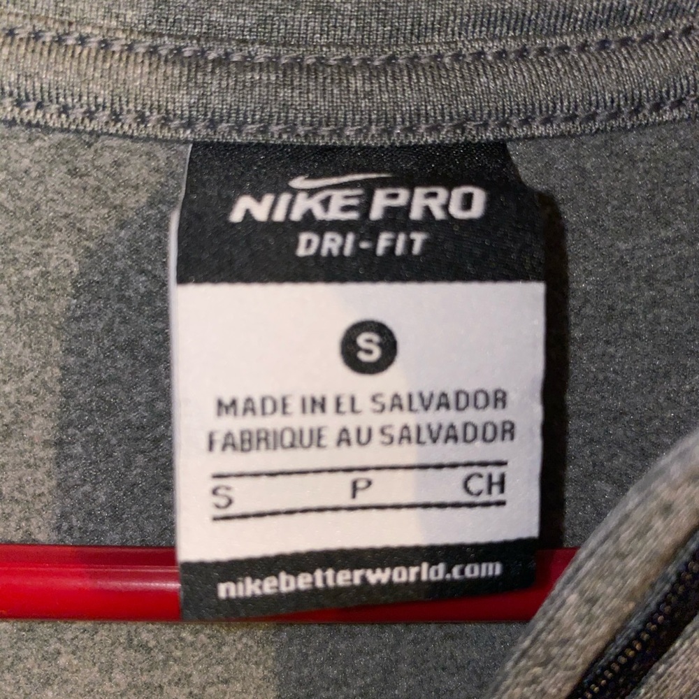 Nike Pro - Picture 2 of 2
